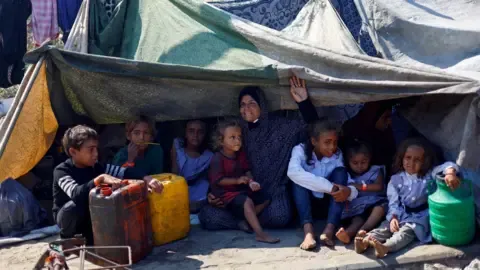 Devastating Crisis across northern Gaza as Israeli Tanks Advance