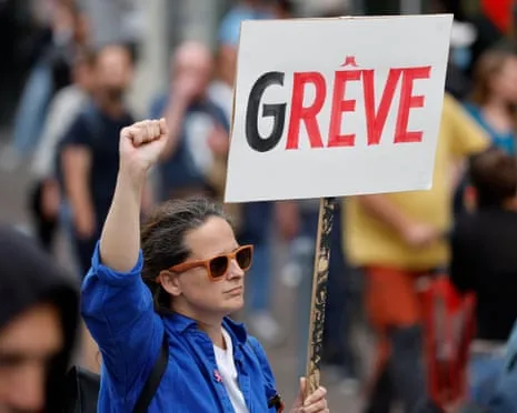 France Preparing for Major Strike Action During Worsening Governmental Turmoil