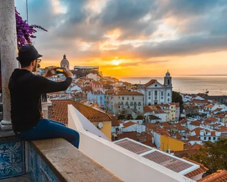 Why Are So Many People from the US Choosing Portugal?